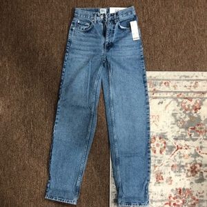 *NEW WITH TAGS* BDG by Urban Outfitters High-Rise Baggy Jeans